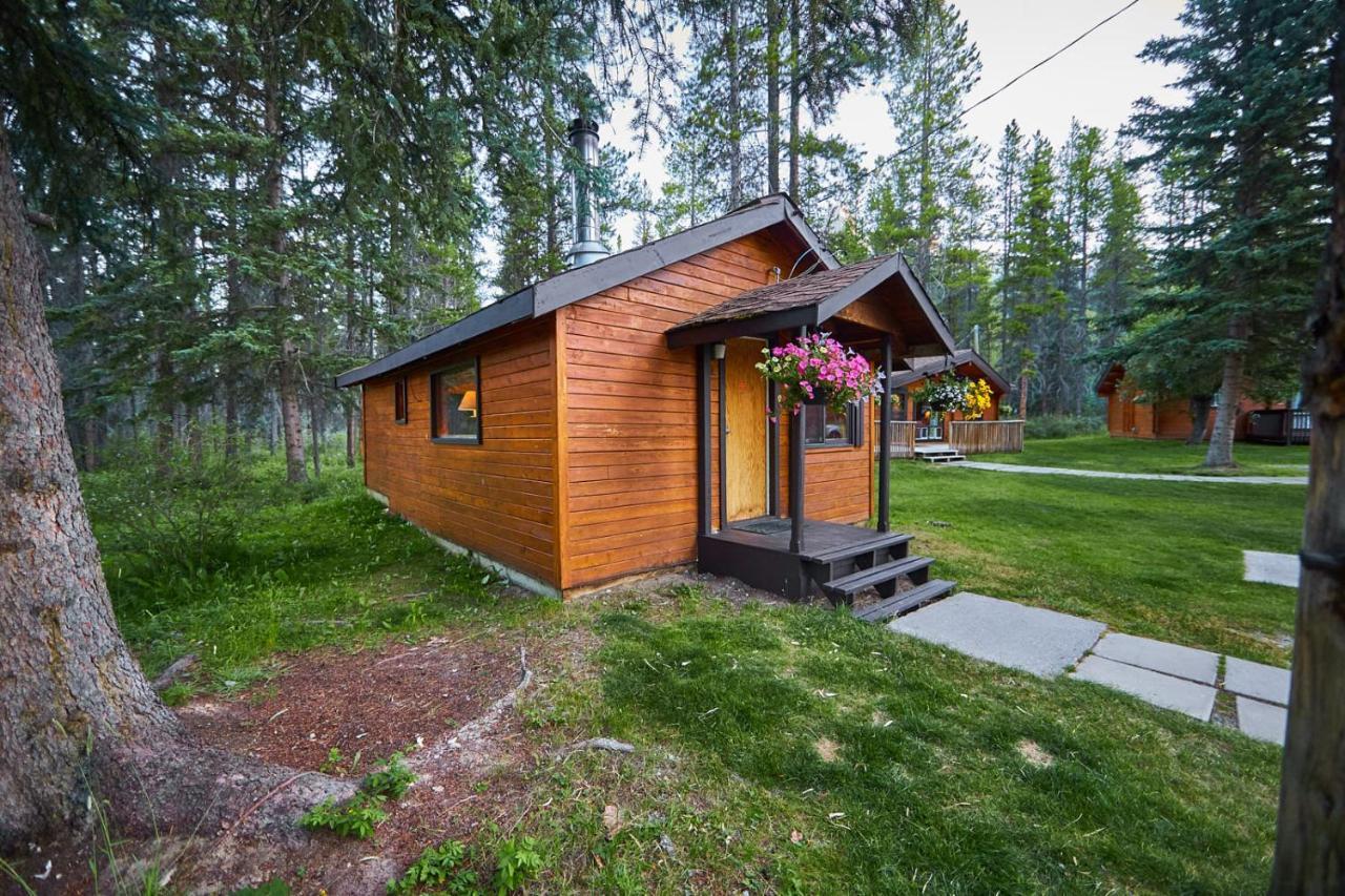 Castle Mountain Chalets 外观 照片