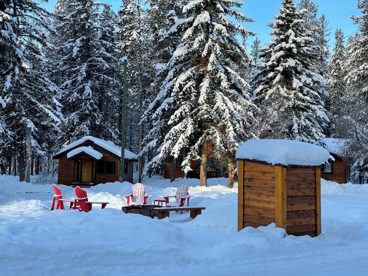 Castle Mountain Chalets 外观 照片
