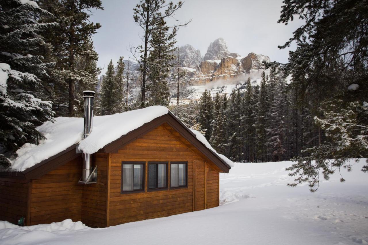 Castle Mountain Chalets 外观 照片