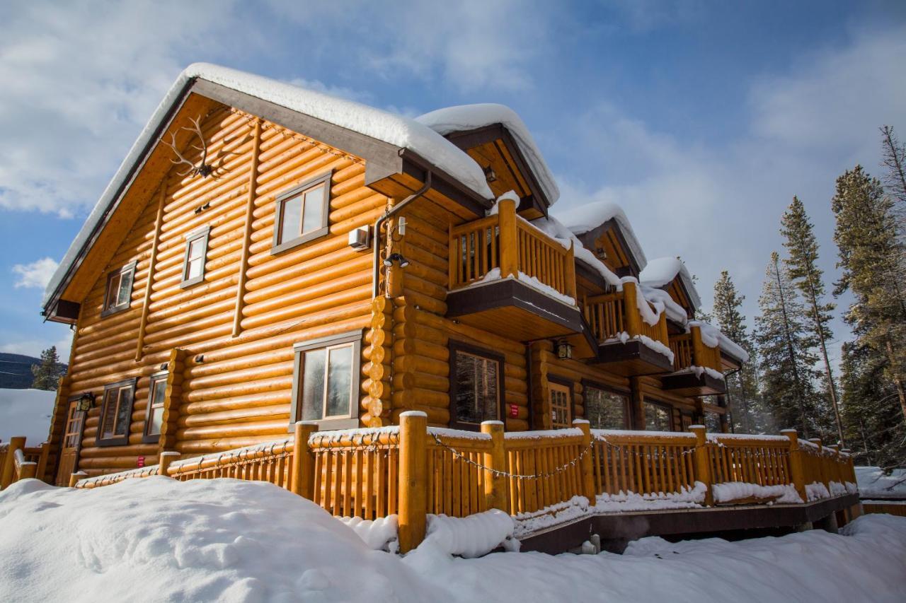 Castle Mountain Chalets 外观 照片
