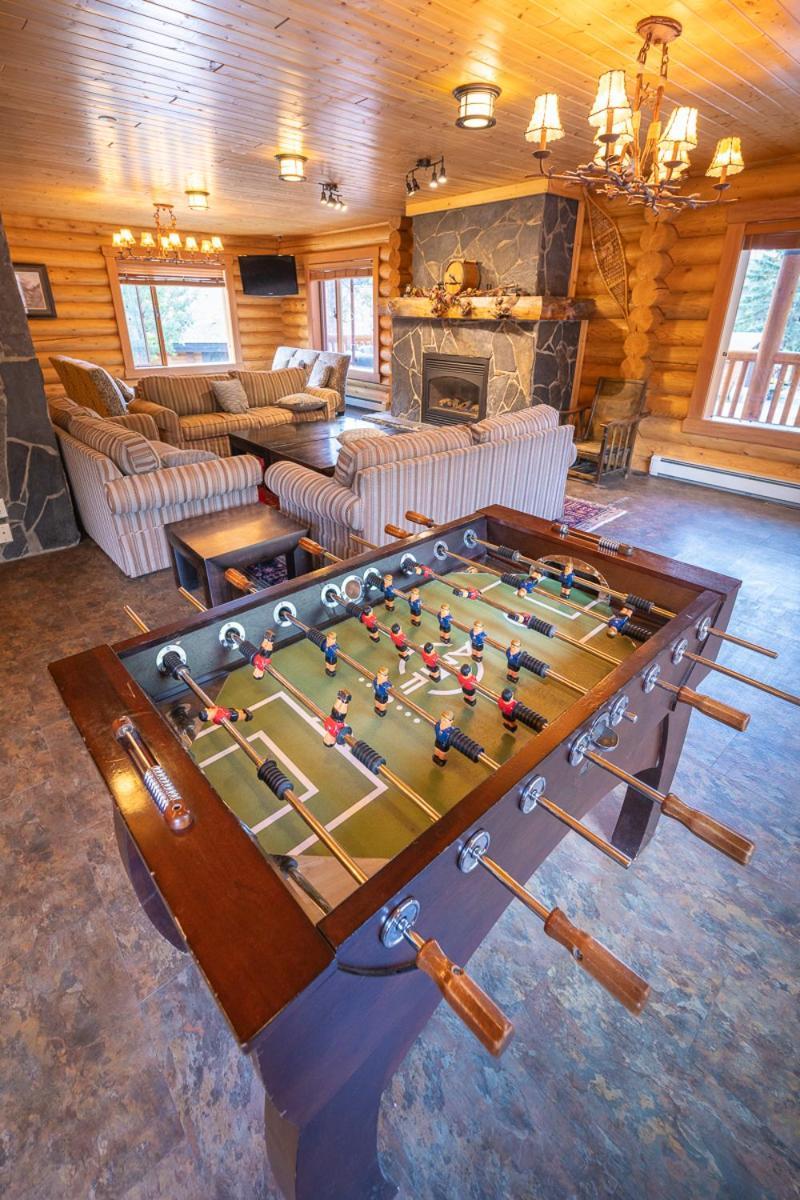 Castle Mountain Chalets 外观 照片