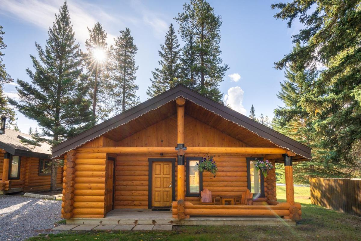 Castle Mountain Chalets 外观 照片