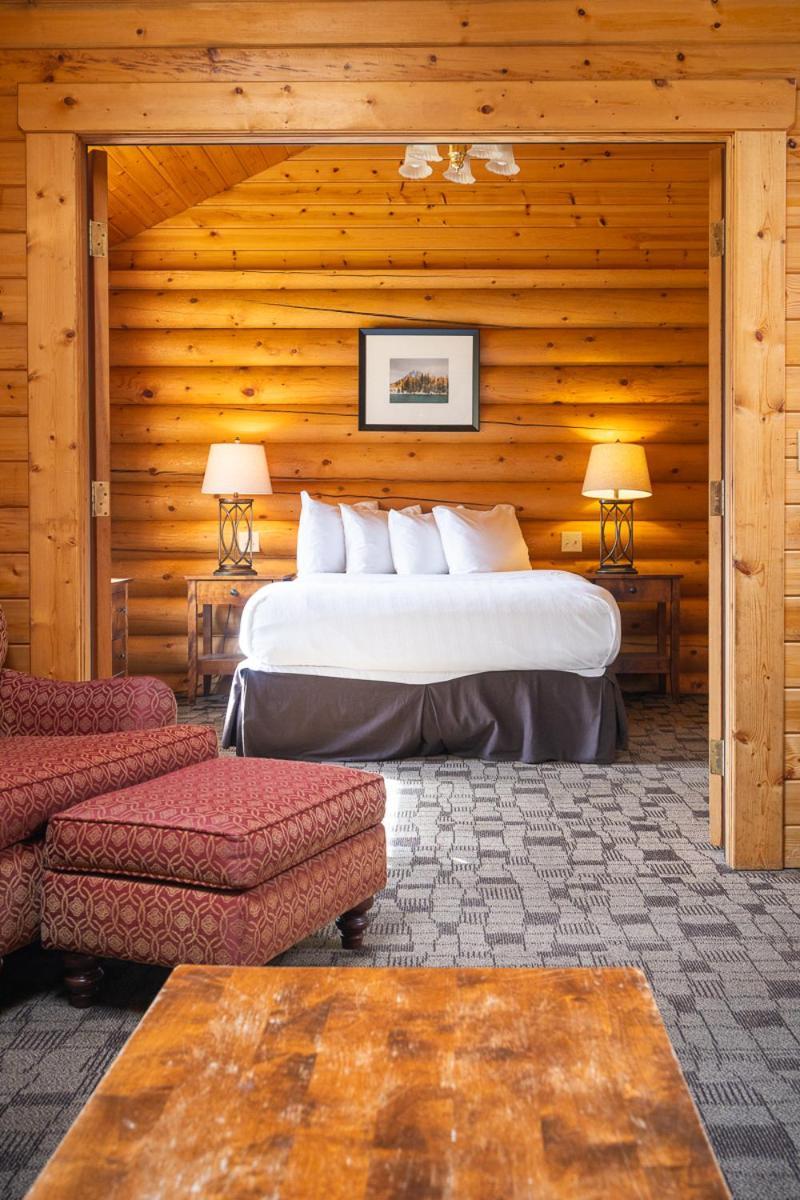 Castle Mountain Chalets 外观 照片