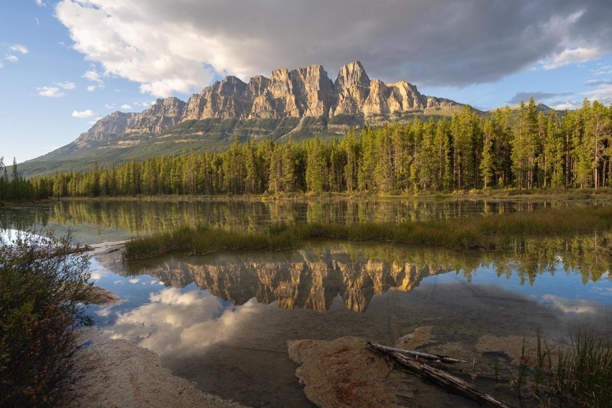 Castle Mountain Chalets 外观 照片
