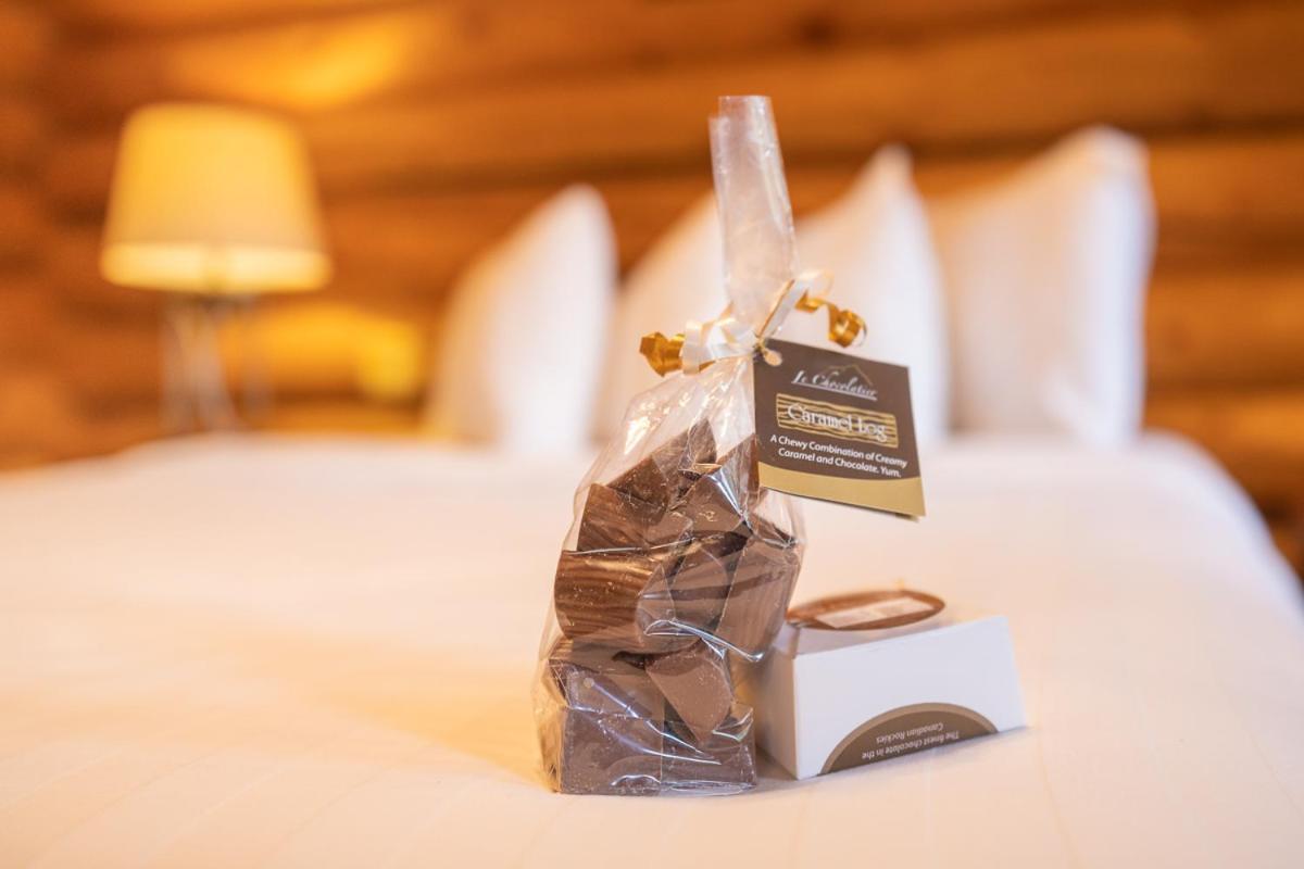 Castle Mountain Chalets 外观 照片
